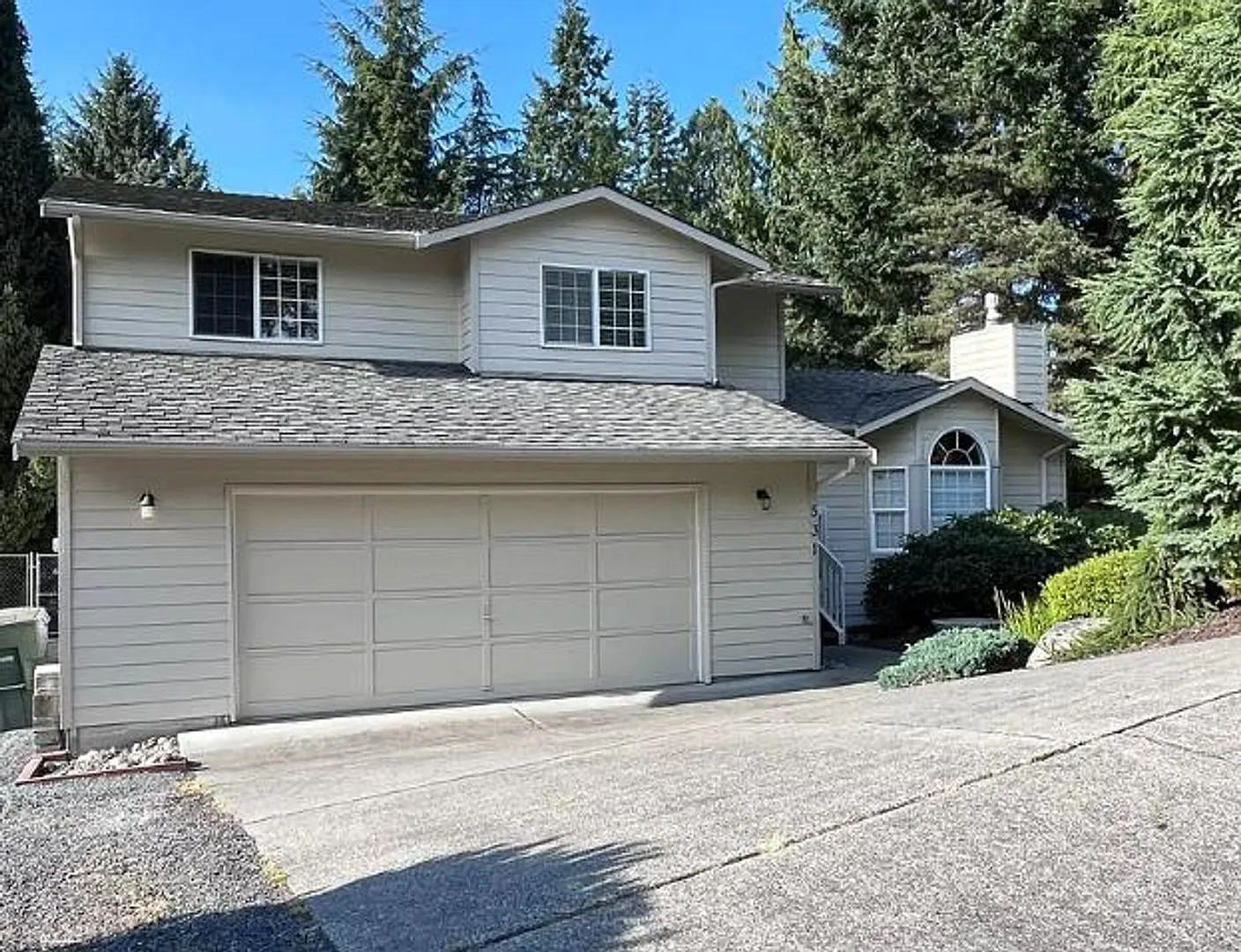Everett Gem — Photo 1