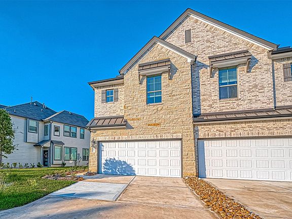 2nd image of 493 Long Leaf Pine Dr