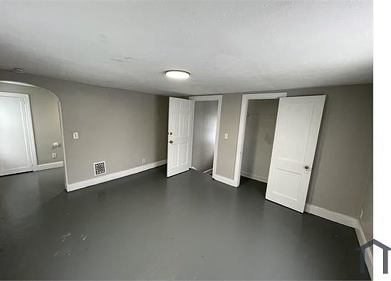 5th image of 1324 Brownell Ave