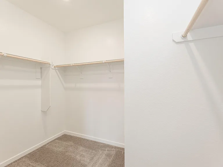 9723 Rialto Heights Dr — Photo 25