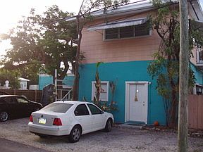5th image of 135 Ellis Dr