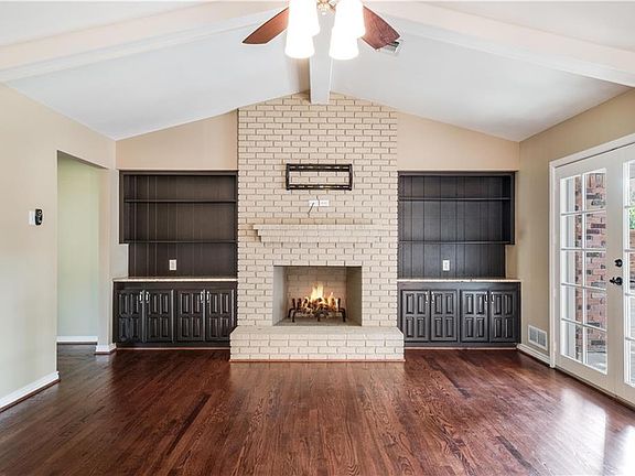 4th image of 4733 Creighton Dr