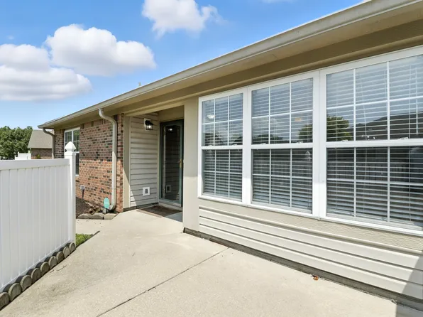 5335 Thornridge Ln, Indianapolis, IN 46237
