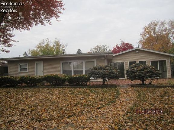3rd image of 202 Forest Hills Dr