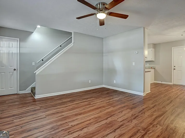 1606 Kirkland Rd — Photo 4
