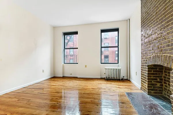 Rented by Anchor Associates | media 13