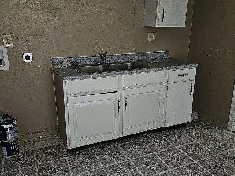 300 Leland Ave — Photo 9