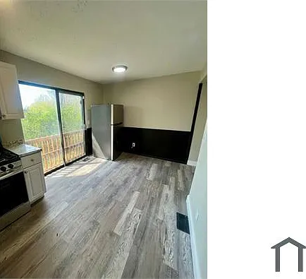 4 bed, 1000 sqft, $1,977 — Photo 4