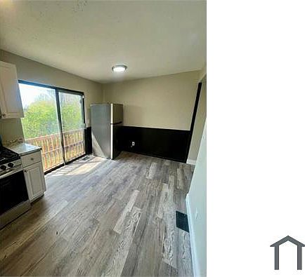 4th image of 1308 Red River Dr