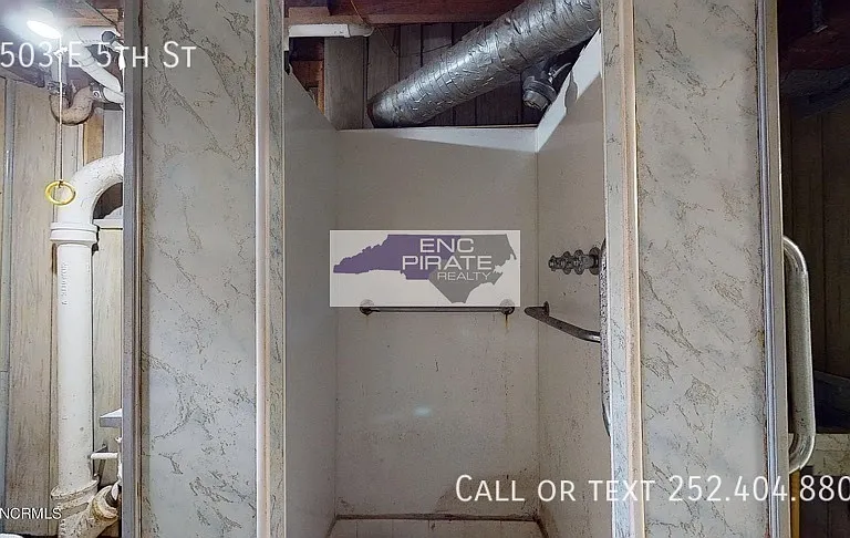2503 E 5th St — Photo 35