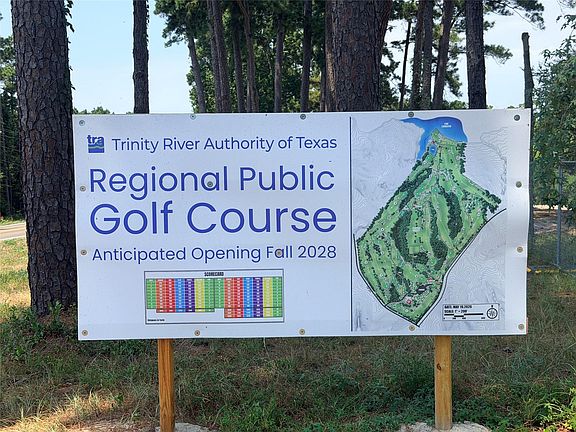 4th image of 85 S Royale Greens Dr