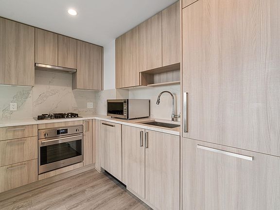 3rd image of 13350 Central Ave #1112