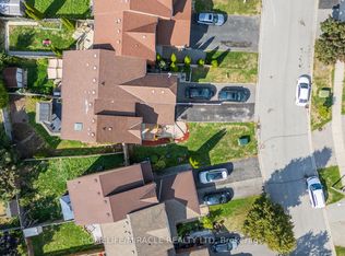 40 Landerville Ln, Clarington, ON L1C 4W8