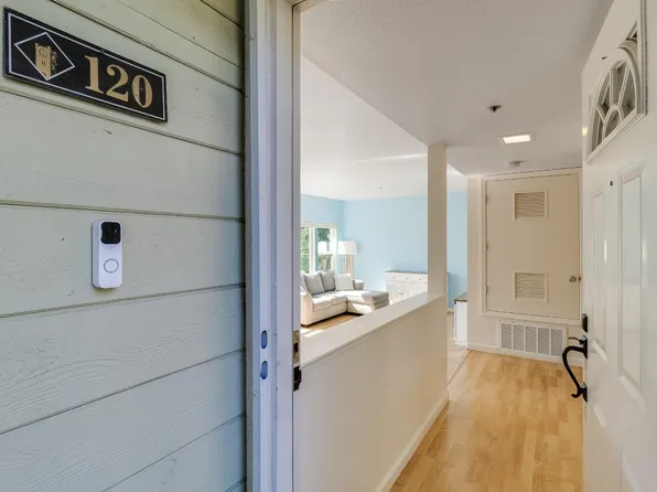 735 Buchanan Street #120, Benicia, CA 94510