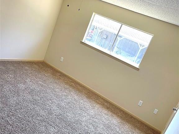 2nd image of 825 Clubside Dr