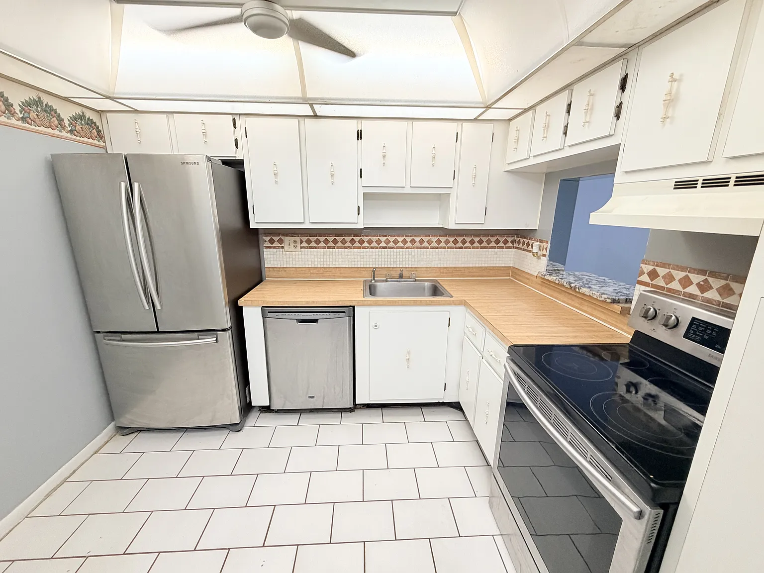 4354 Northwest 9th Avenue #14-3C - 14-3C — Photo 4