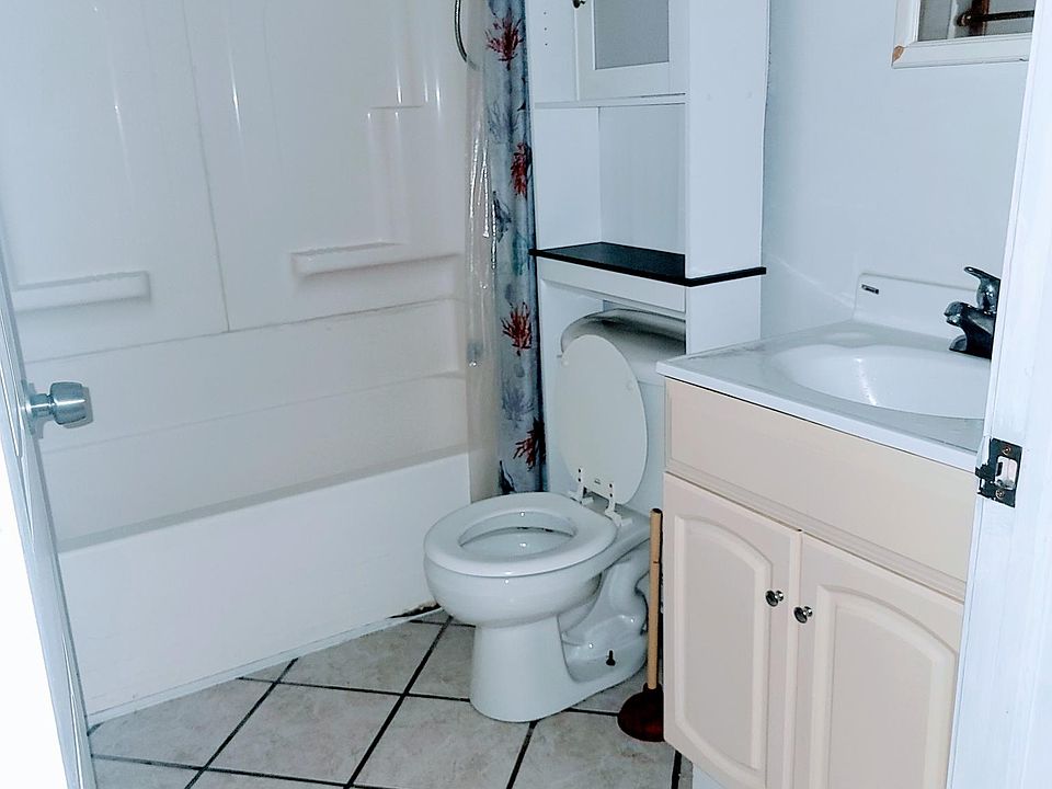2nd image of 1430 Master St Floor 2