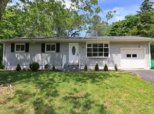 125 Mill St, South Toms River, NJ 08757