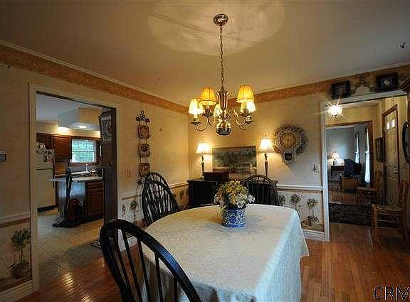 5th image of 38 Fox Hollow Ln