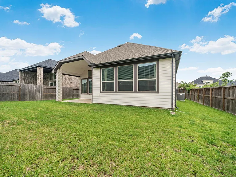 10718 Blossom River Dr — Photo 9