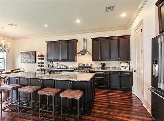 4th image of 138 30th St