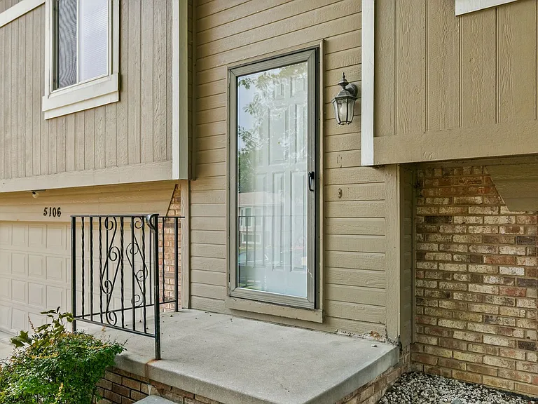 5106 N 128th St — Photo 3