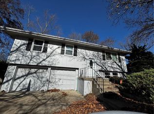 504 SW Persels Rd, Lees Summit, MO 64081