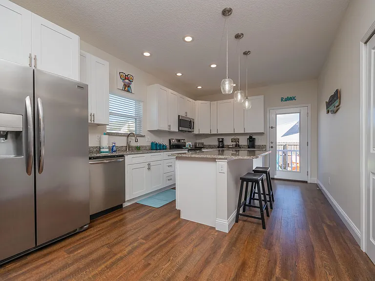 6832 Middleton Ave — Photo 19