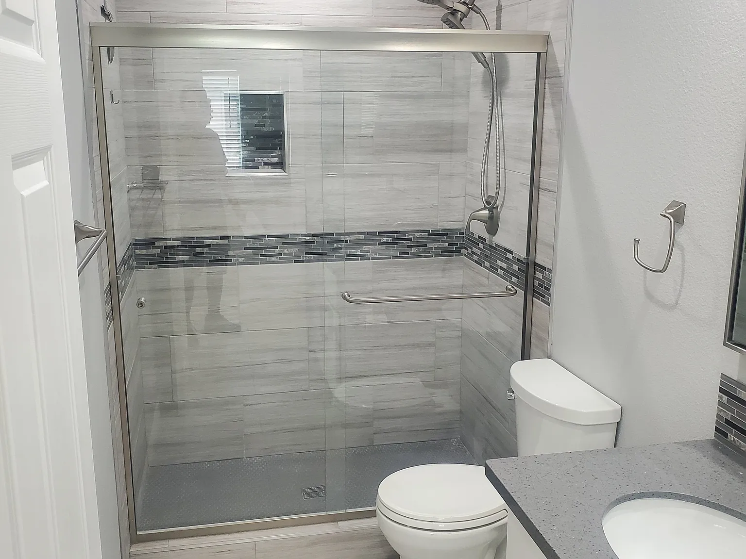 2 bed, 820 sqft, $2,150 — Photo 4