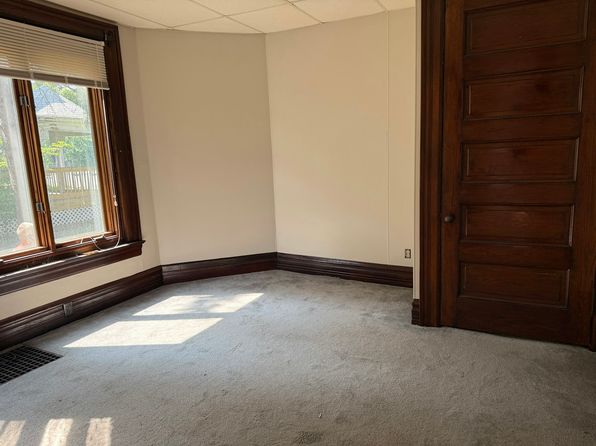 218 E Erie St #2