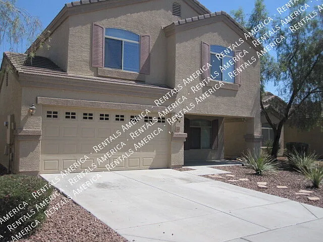 Spacious 4 Bd / 2.5 Ba home with large loft and a den — Photo 1