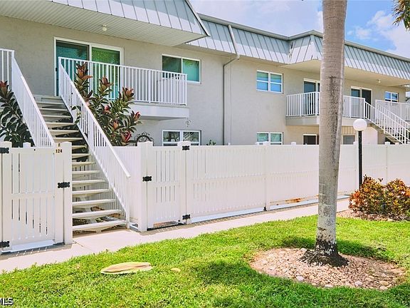 2nd image of 6777 Winkler Rd #125