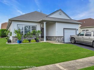 28 Ravenna Rd, Manchester, NJ 08759