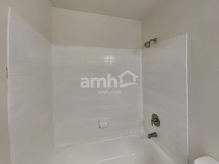 8221 Woodland Prairie Ave — Photo 17
