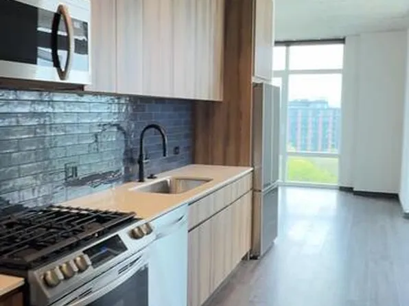 2165 W Lake St #414, Chicago, IL 60612