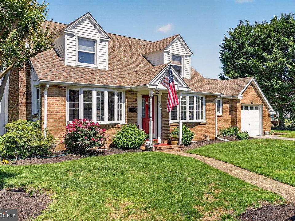 1st image of 308 Lilac Ln