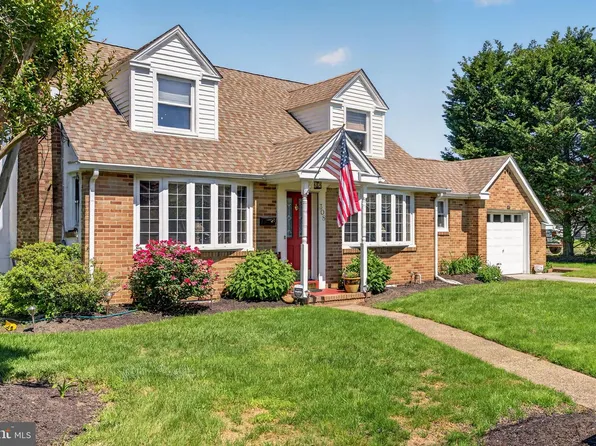 308 Lilac Ln, Delanco, NJ 08075