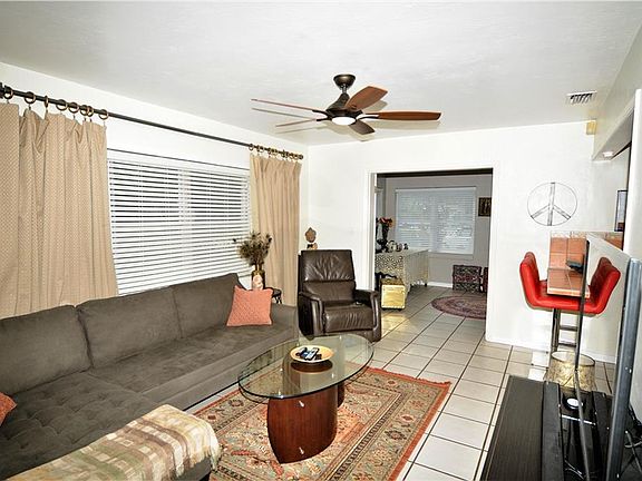 5th image of 1615 Garvin St