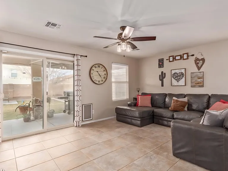 37954 N Beverly Ave — Photo 14