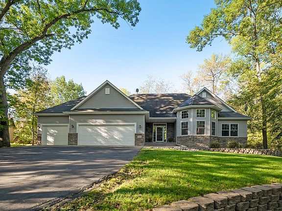2nd image of 27938 Lakelawn Dr