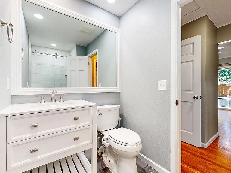 2946 S Moline Pl — Photo 22