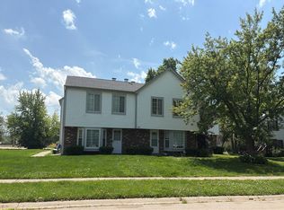 211 E Oneida Ave, Bartlett, IL 60103
