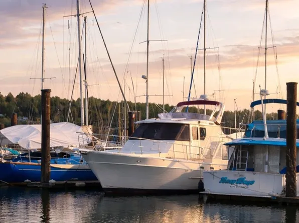 3901 Harborview Drive #B-10, Gig Harbor, WA 98332