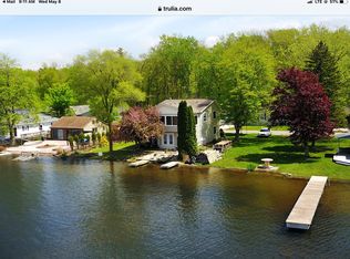 2030 Parker Dr, Wayland, MI 49348