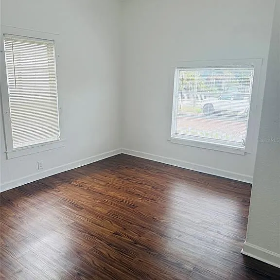 2116 W Pine St — Photo 12