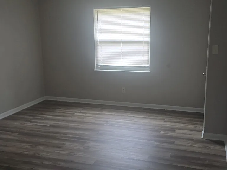 1804 Kings Chapel Rd #1 — Photo 6