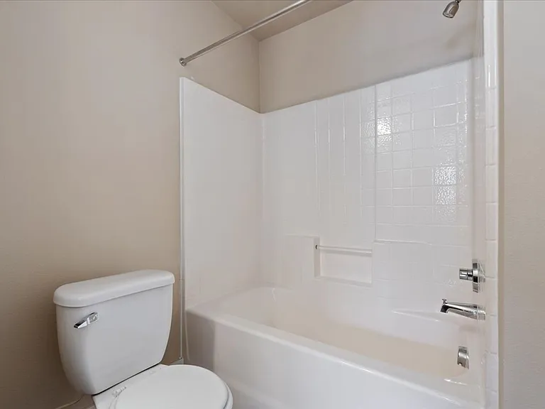 9846 W Rosecroft Ct — Photo 10