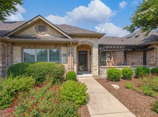 5685 Hummingbird Ln, Fairview, TX 75069