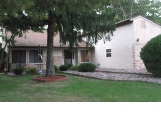 85 Eastmont Ln, Sicklerville, NJ 08081