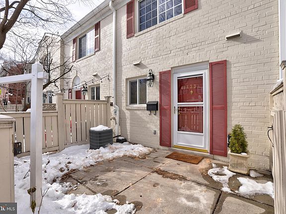2nd image of 1433 N Van Dorn St
